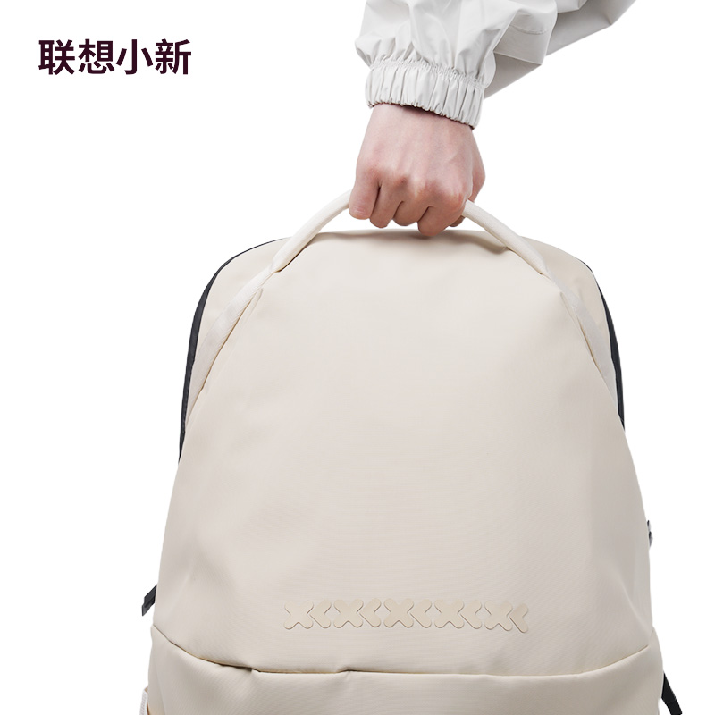 小新双肩包 可可蛋奶图片